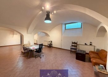 WhatsApp Image 2026-06-18 at 19.54.22 (1) - Laboratorio Via Lorenzo Il Magnifico, Firenze (zona Santa Maria Novella) - foto 1