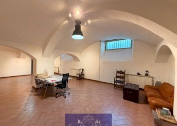 WhatsApp Image 2026-06-18 at 19.54.22 (2) - Laboratorio Via Lorenzo Il Magnifico, Firenze (zona Santa Maria Novella) - foto 2