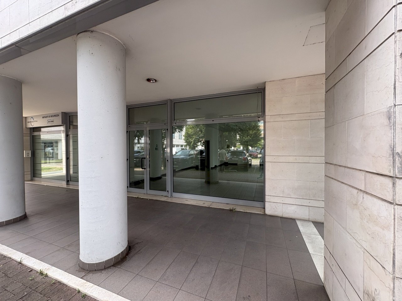 IMG_7756 - Commercial Premises Reggio nell'Emilia - photo 1