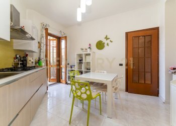 Via G.Marconi 107  (33) - Three-room apartment Via Guglielmo Marconi 107, Pedara - photo 10