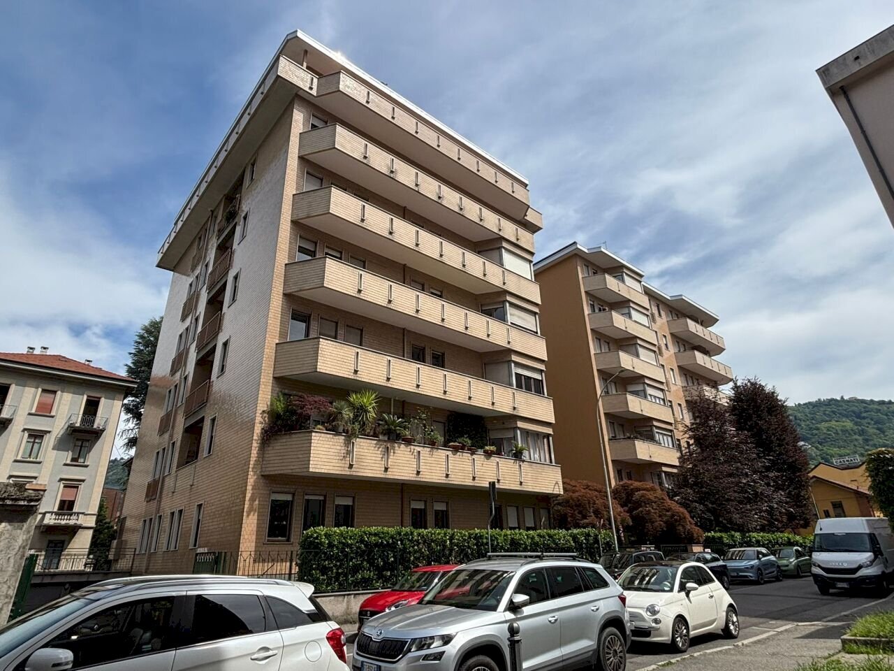 Contesto condominiale - Four-room apartment Via Morazzone Pier Francesco Mazzucchelli 21, Como - photo 1
