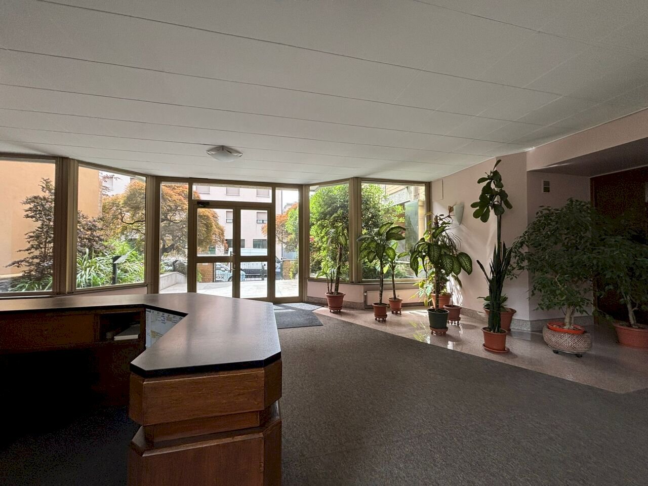 Ingresso condominio - Quadrilocale Via Morazzone Pier Francesco Mazzucchelli 21, Como - foto 3