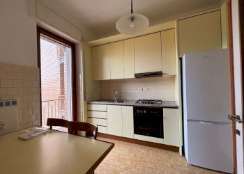Cucina - Four-room apartment Via Morazzone Pier Francesco Mazzucchelli 21, Como - photo 8