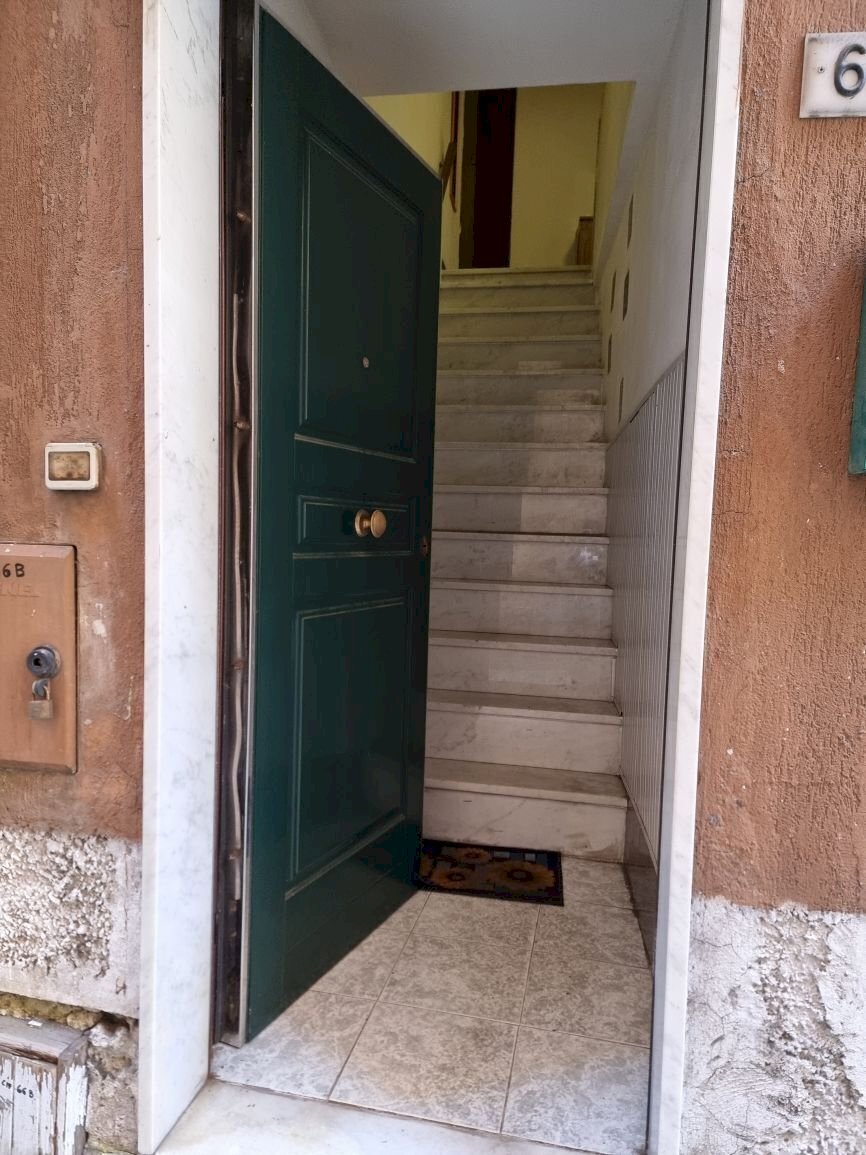 Portoncino di accesso - Three-room apartment Via Paolo Anfossi 66B, Genova (neighborhood Pontedecimo) - photo 1