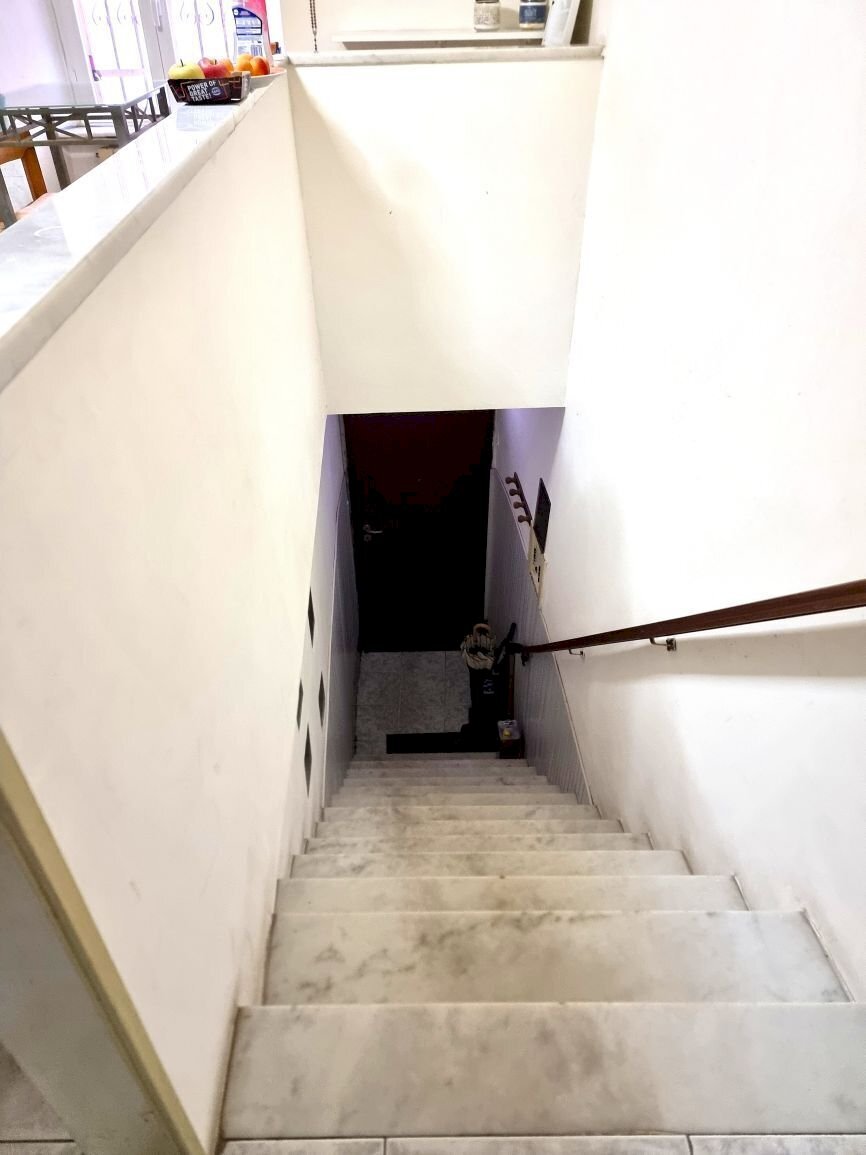 scala di ingresso - Three-room apartment Via Paolo Anfossi 66B, Genova (neighborhood Pontedecimo) - photo 3