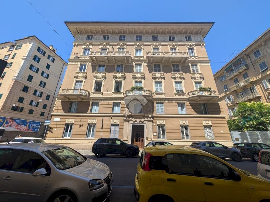 One-room apartment Via Anton Maria Maragliano, Genova (neighborhood Carignano) - photo 2