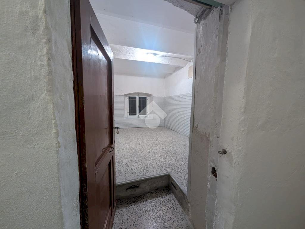 One-room apartment Via Anton Maria Maragliano, Genova (neighborhood Carignano) - photo 3