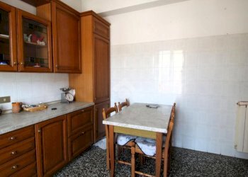 Quadrilocale Via Giulia De Vincenzi, Genova (zona Molassana) - foto 2