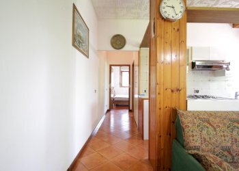 Four-room apartment Via Caduti di Melissa, Casalecchio di Reno - photo 4