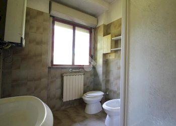 Four-room apartment Via Caduti di Melissa, Casalecchio di Reno - photo 10