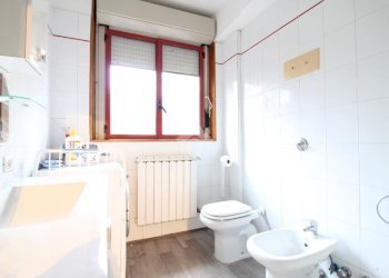 Four-room apartment Via Caduti di Melissa, Casalecchio di Reno - photo 15