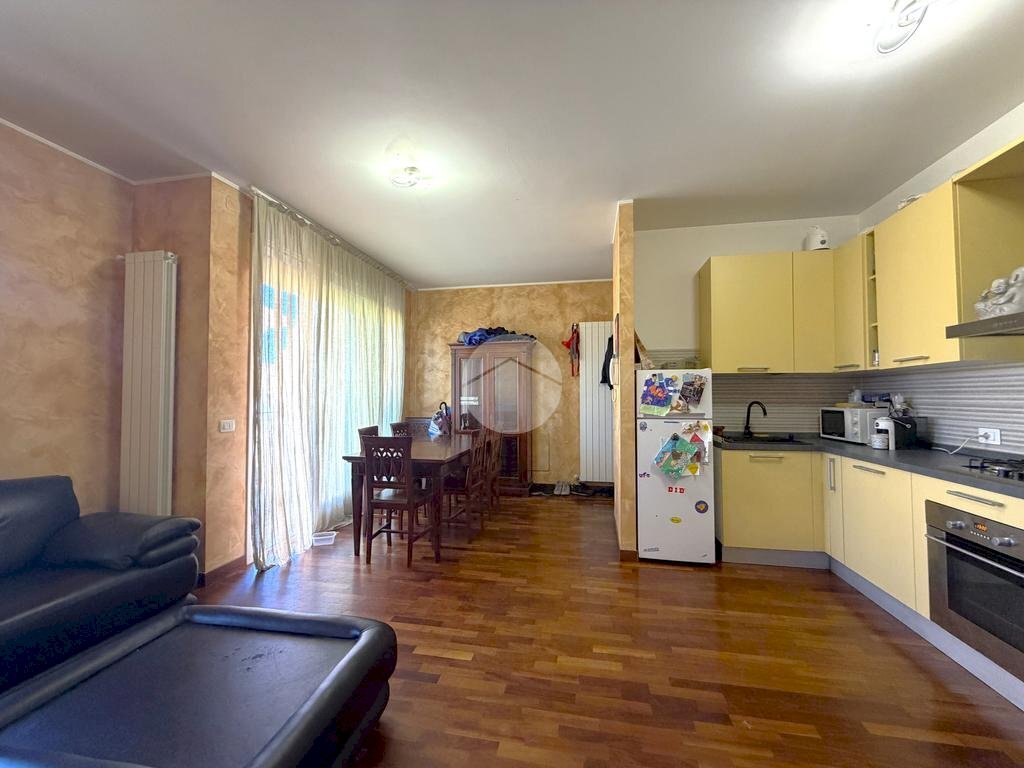 Three-room apartment Piazza Sandro Pertini, Santo Stefano Ticino - photo 3