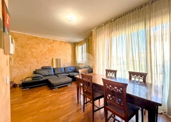 Three-room apartment Piazza Sandro Pertini, Santo Stefano Ticino - photo 1