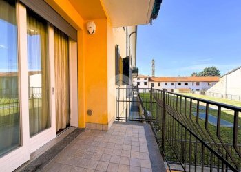 Three-room apartment Piazza Sandro Pertini, Santo Stefano Ticino - photo 5