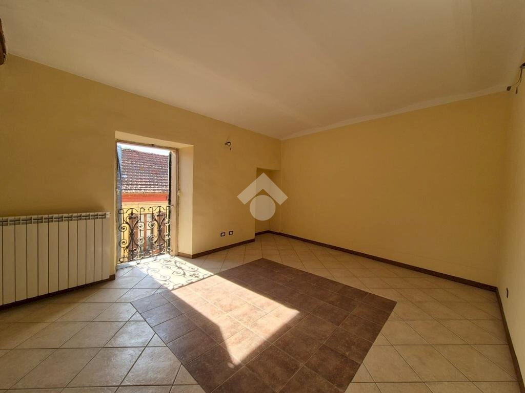 Three-room apartment Via Maggiore de Alessandris, Ponti - photo 1