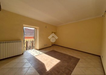 Three-room apartment Via Maggiore de Alessandris, Ponti - photo 1