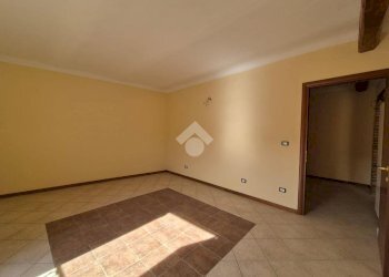 Three-room apartment Via Maggiore de Alessandris, Ponti - photo 2