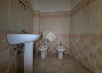 Three-room apartment Via Maggiore de Alessandris, Ponti - photo 12