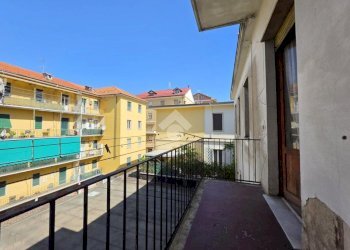 Three-room apartment Via Antonio Gramsci, Acqui Terme - photo 11