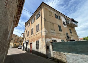 Quadrilocale Via carlo ferrari, Stazzano - foto 1