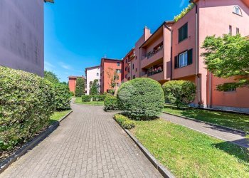 Two-room apartment Via Piave, Rescaldina - photo 1