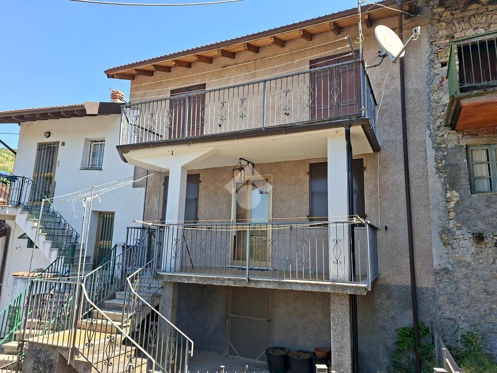 Semi-detached house Località Costa di Vallenzona, Vobbia - photo 1