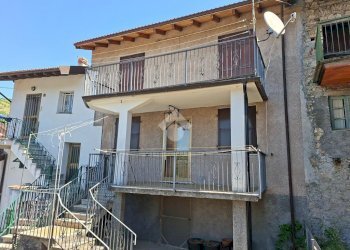 Semi-detached house Località Costa di Vallenzona, Vobbia - photo 1