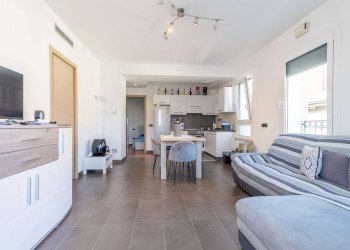 Three-room apartment Seregno - photo 2