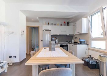 Three-room apartment Seregno - photo 3