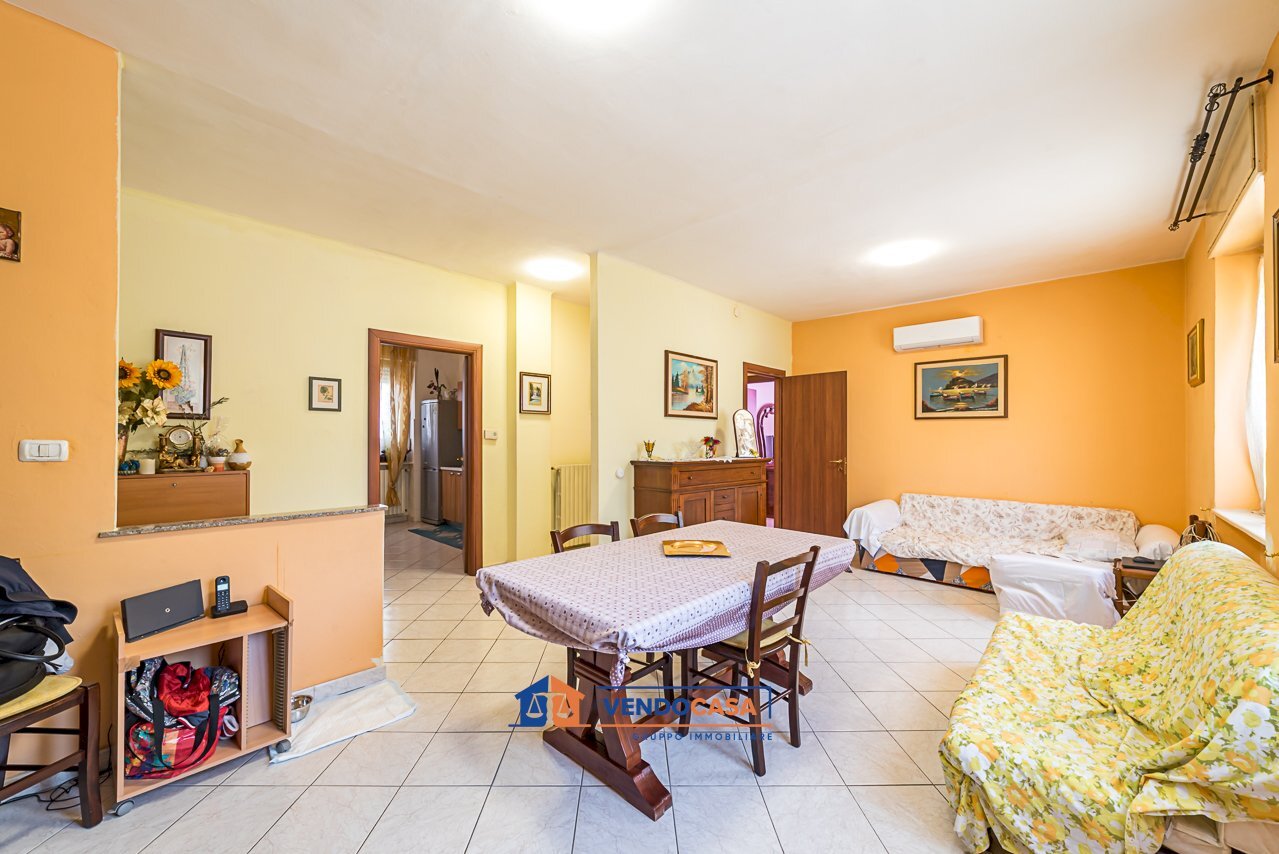 Four-room apartment Santa Vittoria d'Alba - photo 3