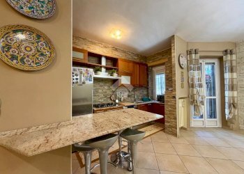 Four-room apartment Via monte bianco, Moncalieri - photo 10