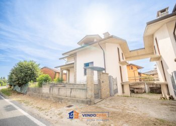 Independent house Bagnolo Piemonte - photo 2