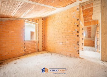Independent house Bagnolo Piemonte - photo 15