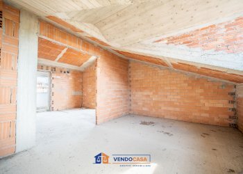 Independent house Bagnolo Piemonte - photo 23