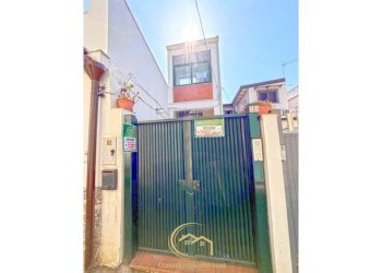 Casa indipendente Riposto - foto 1