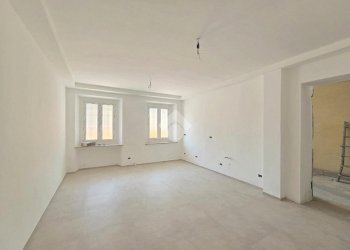 Portion of a house Via camillo cavour, Alpignano - photo 1