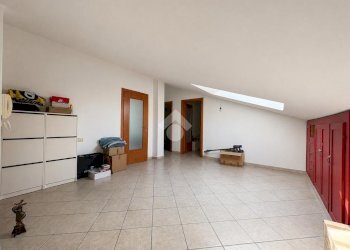 Apartment Strada Del Mondino, Castiglione Torinese - photo 24