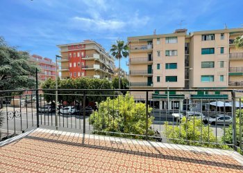 Foto 23 - Appartamento Viale della Rapubblica, Pietra Ligure - foto 23
