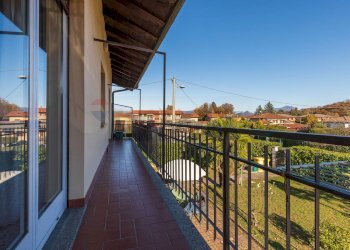Balcone - Trilocale Via BOZZOLO, Marchirolo - foto 7