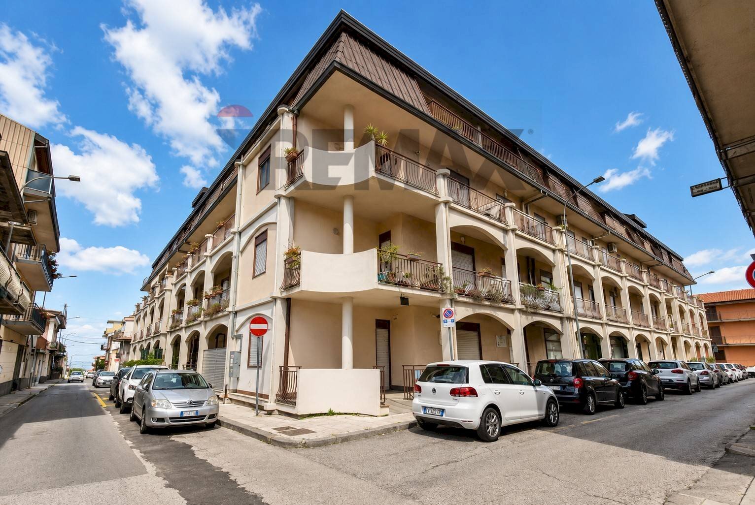 Edificio all\'aperto - Three-room apartment Via II Retta Di Ponente
 
295, Belpasso - photo 1