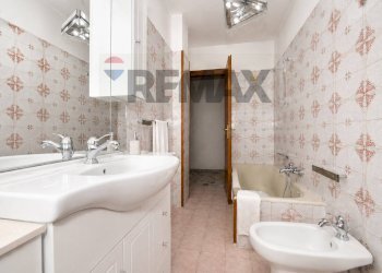 Bagno - Three-room apartment Via II Retta Di Ponente
 
295, Belpasso - photo 20