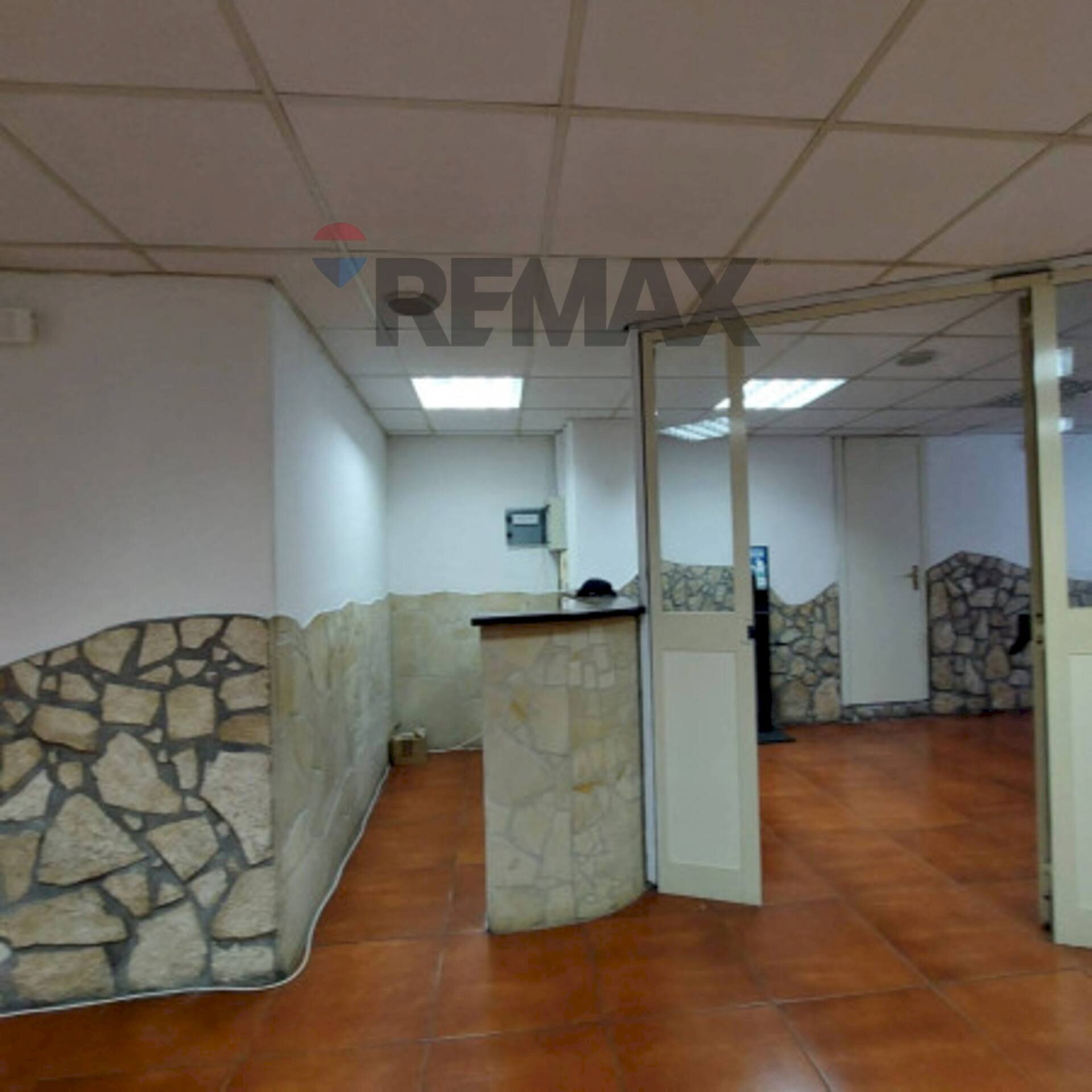 Non correlato - Commercial Premises Via Sant'alfio
 
44, Catania - photo 1