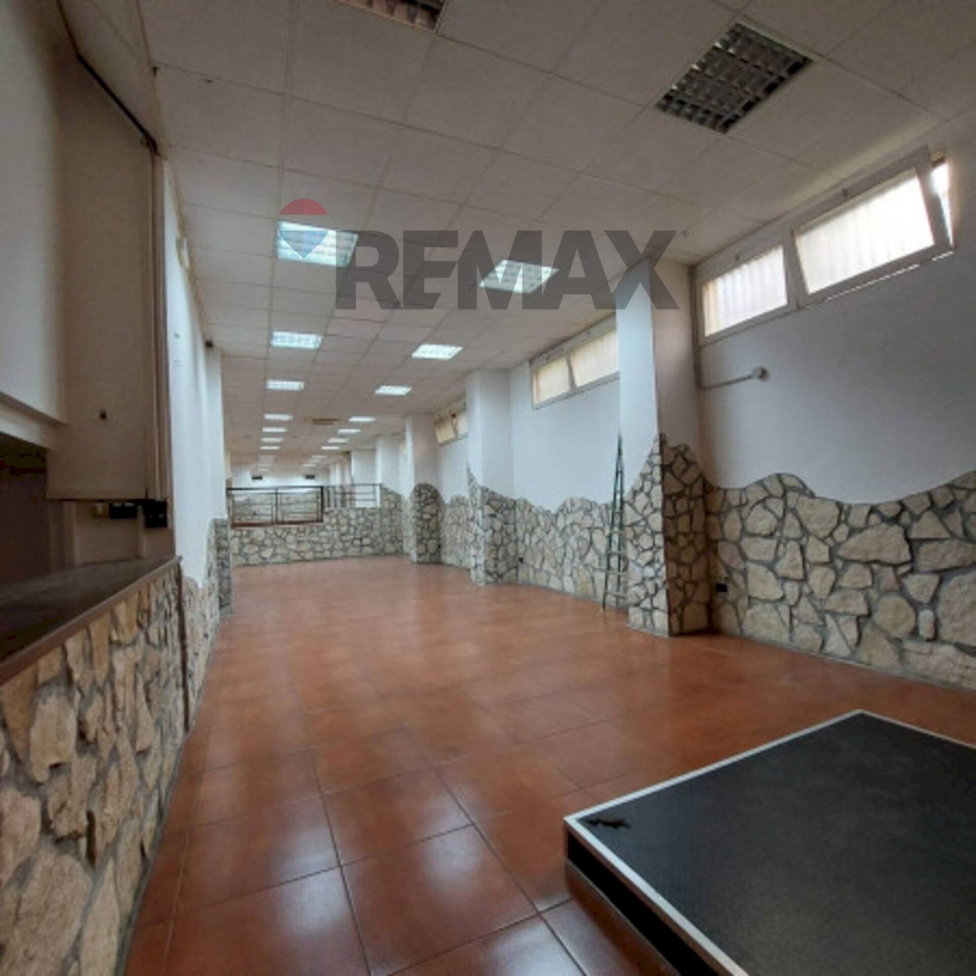 Palestra - Commercial Premises Via Sant'alfio
44, Catania - photo 2