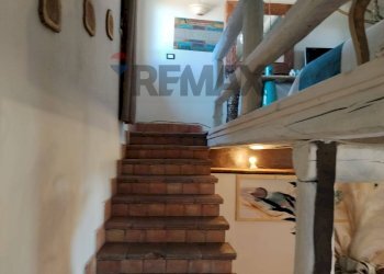 Scale - Villa C.da Renazzi
 
SNC, Paterno - photo 32