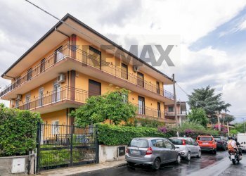 Edificio all\'aperto - Trilocale Via Regione Siciliana
 
35, Mascalucia - foto 1
