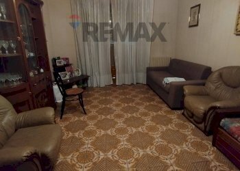 Soggiorno - Appartamento Via Eritrea
 
3/5, Paterno - foto 8