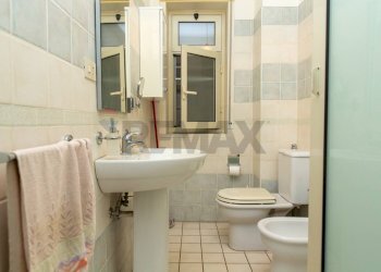 Bagno - Trilocale via madonna di fatima
 
44, Gravina di Catania - foto 28