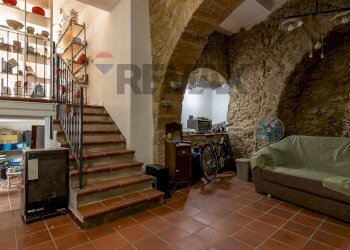 Scale - Loft Piazza Innocenzo
 
2, Caltagirone - foto 16