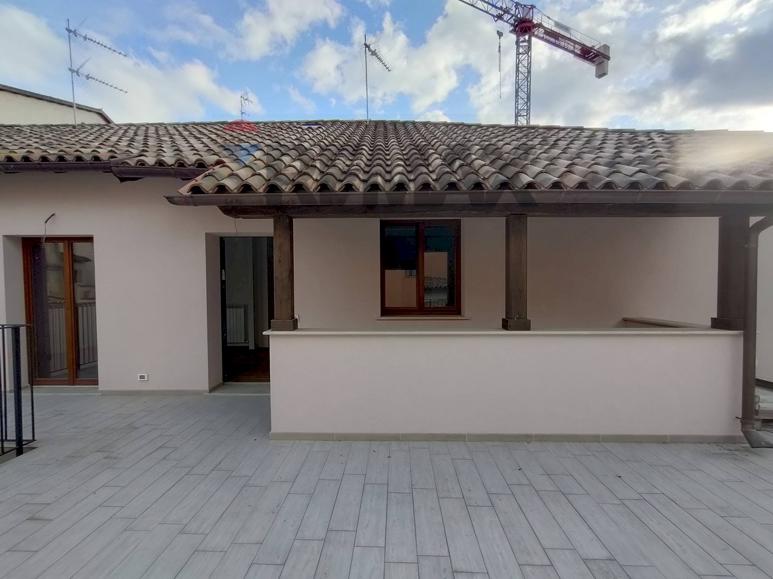 Terrazza - Casa semi indipendente PIAZZA SAN SILVESTRO
 
snc, L'Aquila - foto 2