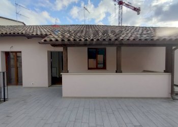 Terrazza - Casa semi indipendente PIAZZA SAN SILVESTRO
 
snc, L'Aquila - foto 2